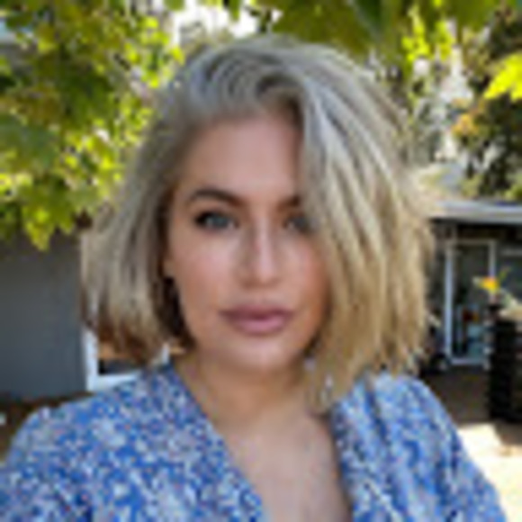 Meet your Posher, Megan - Picture 1 of 1